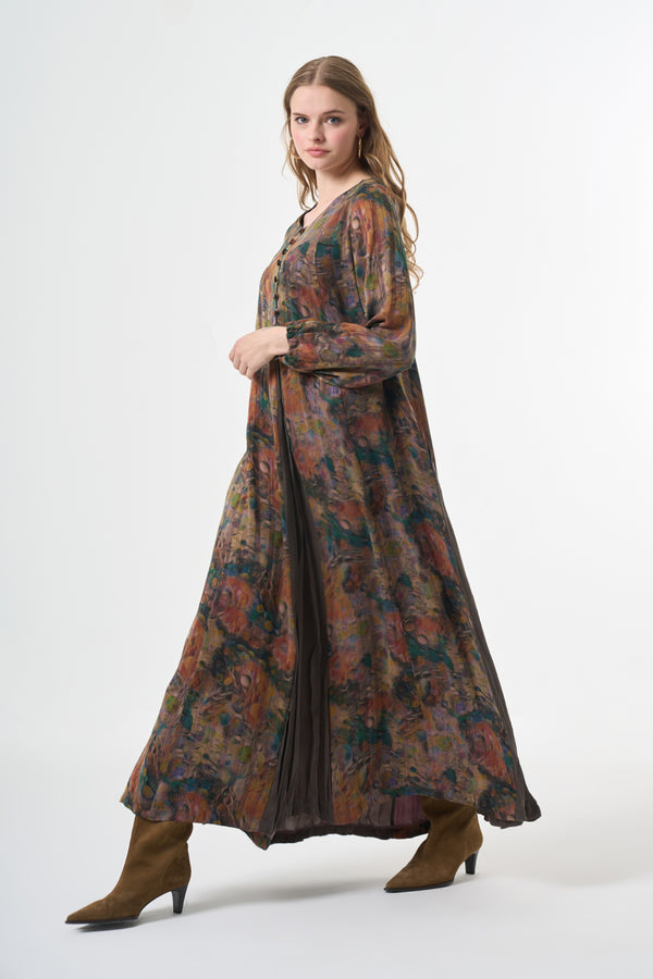 Elegant Plus-Size Maxi Dress
