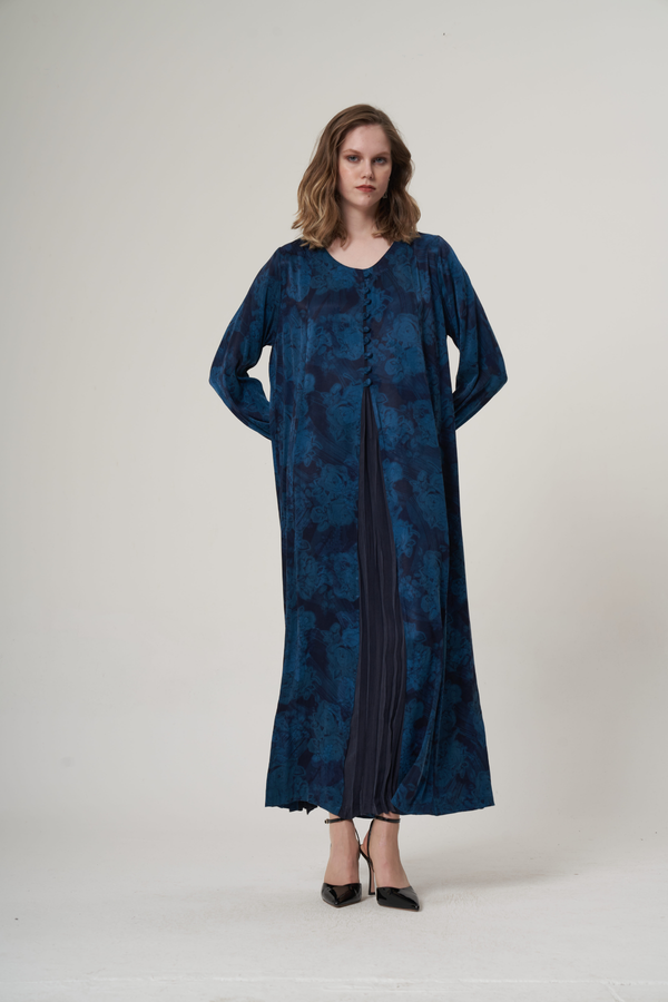 Elegant Plus-Size Maxi Dress
