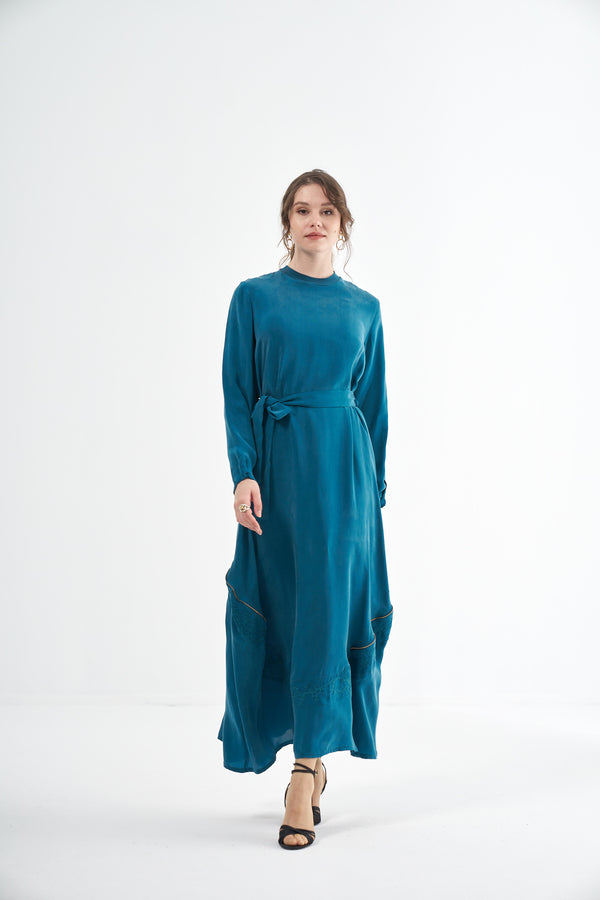 Embroided Elegant Flow Belted Dress
